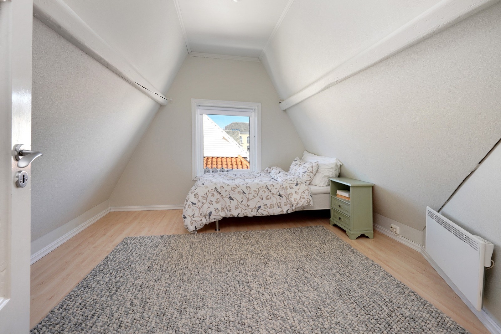 Soverom 2 på loftet. Galleribilde