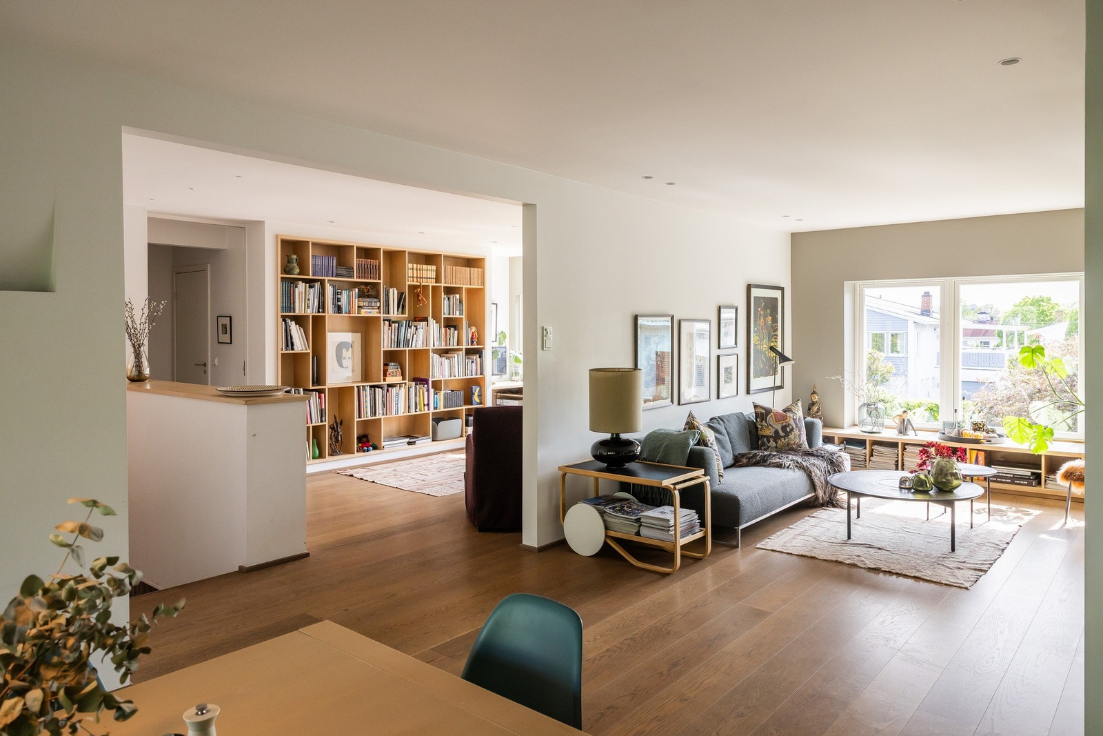 Hovedetasje har varmekabler i stuene og på kjøkken. Galleribilde