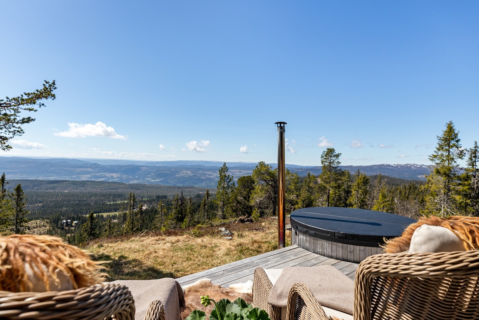 Eiendomsmegler Siri Lyseng Solberg presenterer denne eiendommen Galleribilde