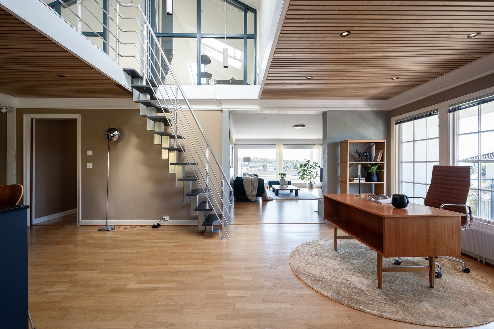 Huset har gode rom med fine soner for de ulike anledninger og behov. Galleribilde