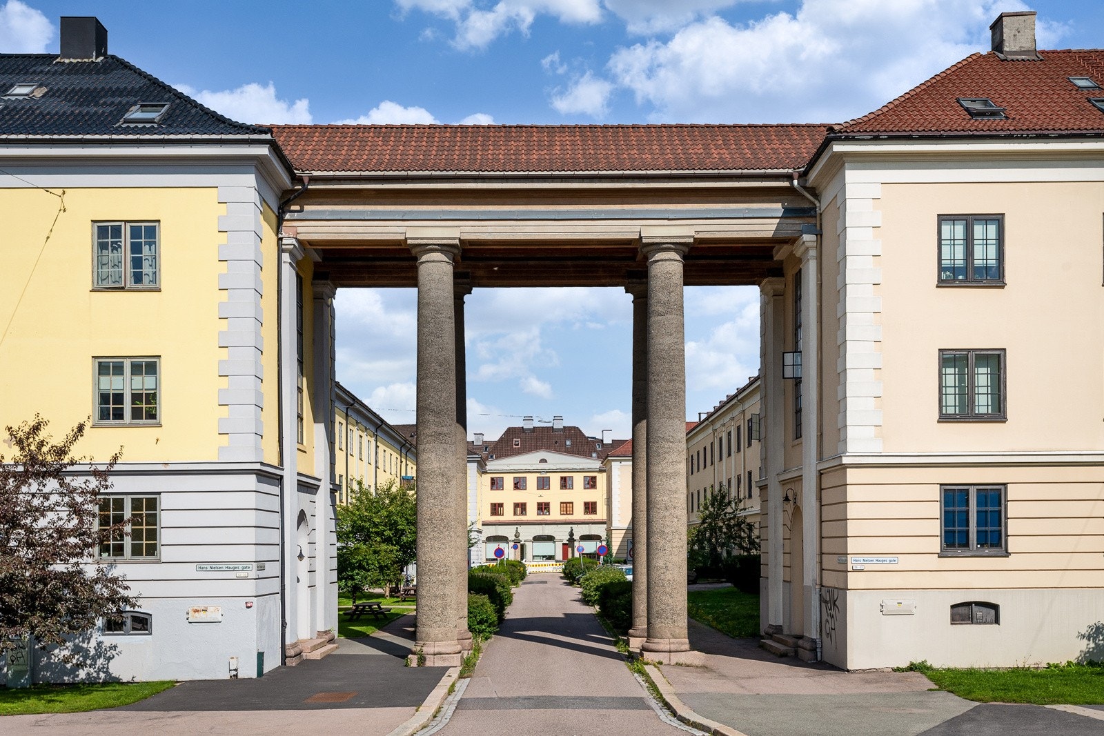 Velkommen til Søylegården. Galleribilde