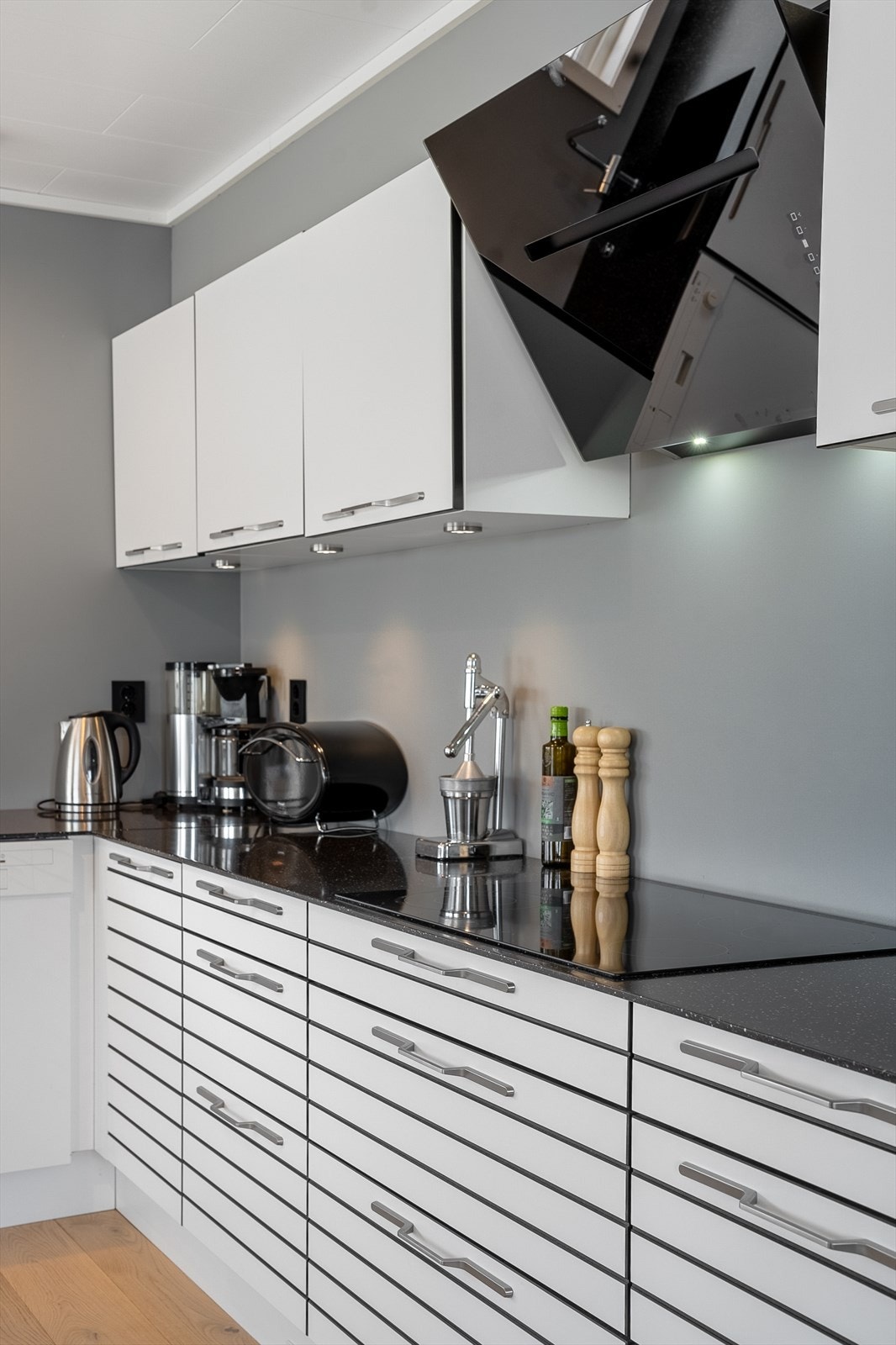 Lekker benkeplate av corian Galleribilde