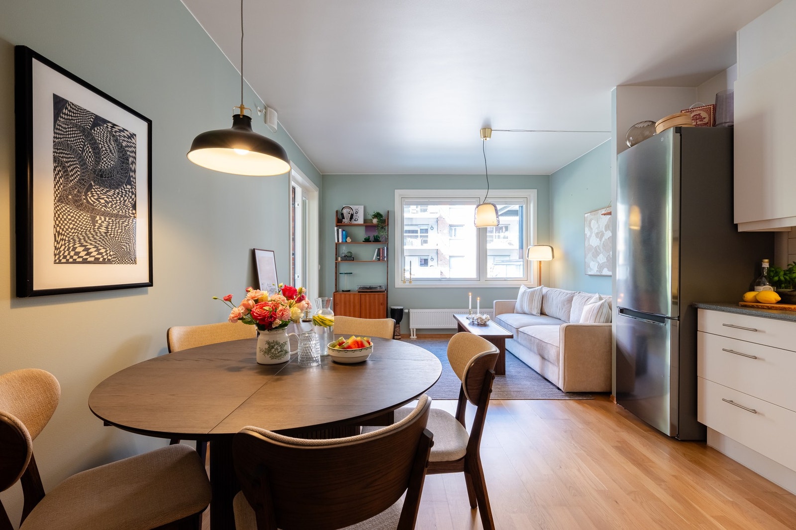 Oppholdsrommet blir det naturlige samlingspunktet i boligen. Galleribilde