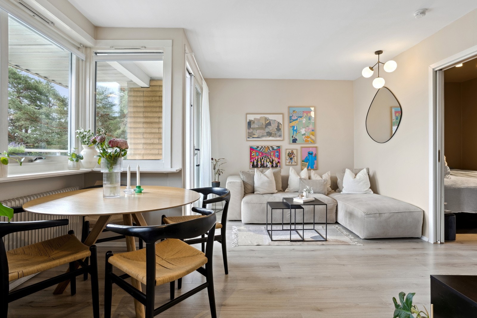 Stue med flere innredningsmuligheter. Galleribilde