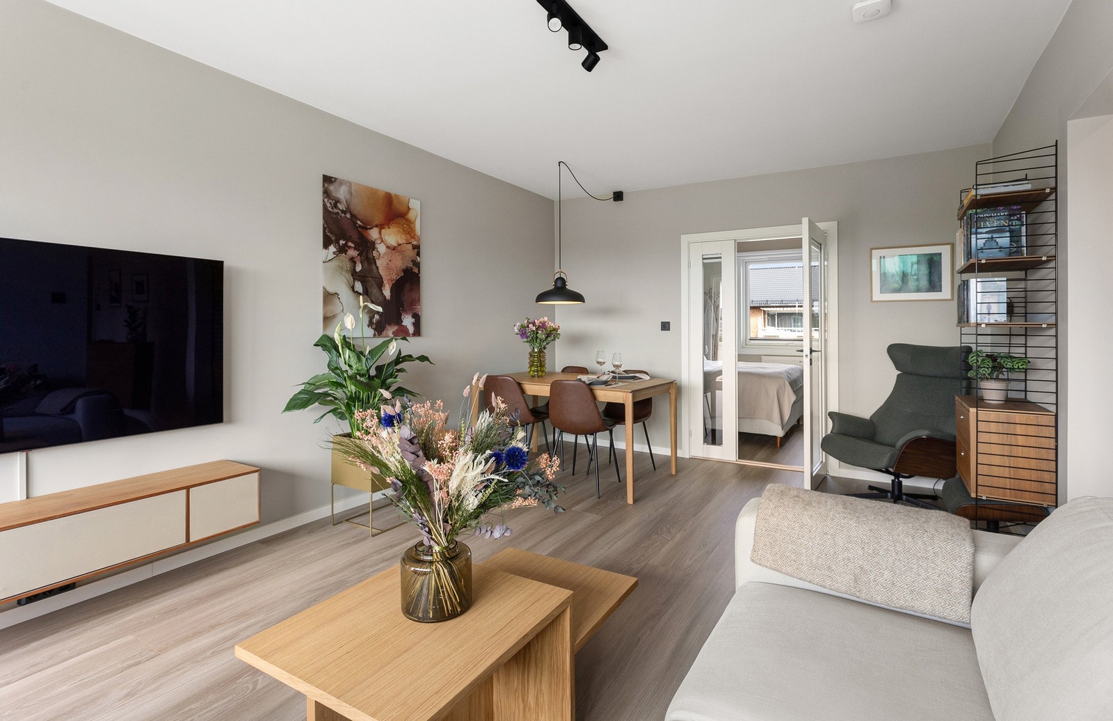 Leiligheten er gjennomgående. Galleribilde