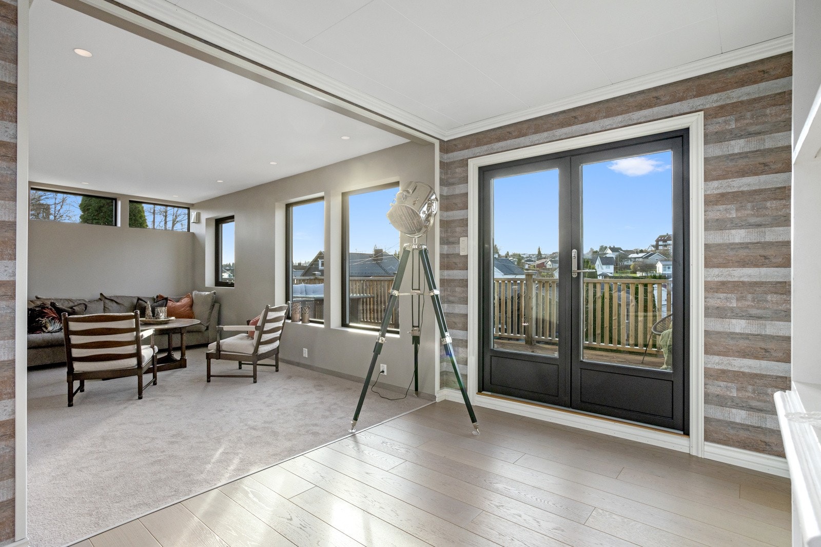 Fra tv-stuen er det utgang til egen balkong. Galleribilde