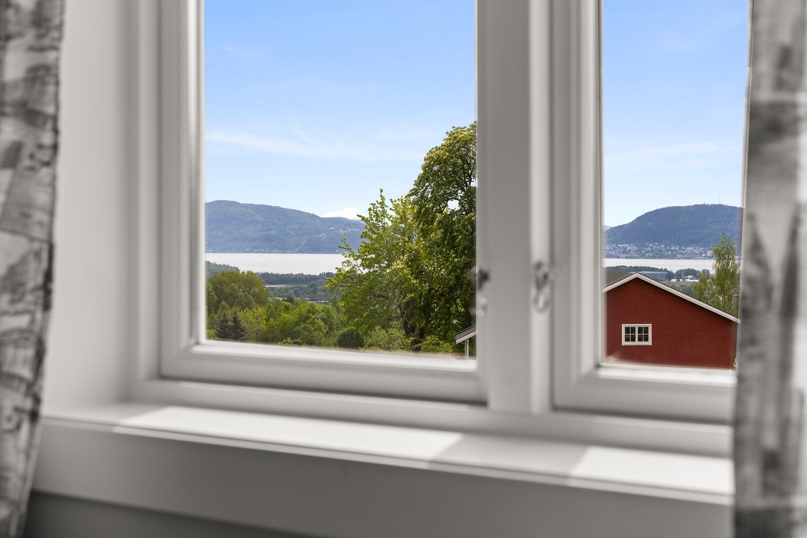 Utsikt fra soveromsvindu Galleribilde