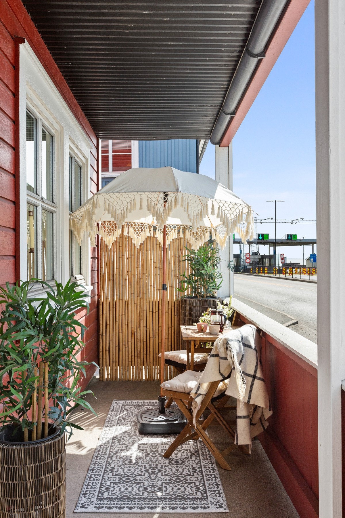 Balkongen er på ca. 11 m² Galleribilde