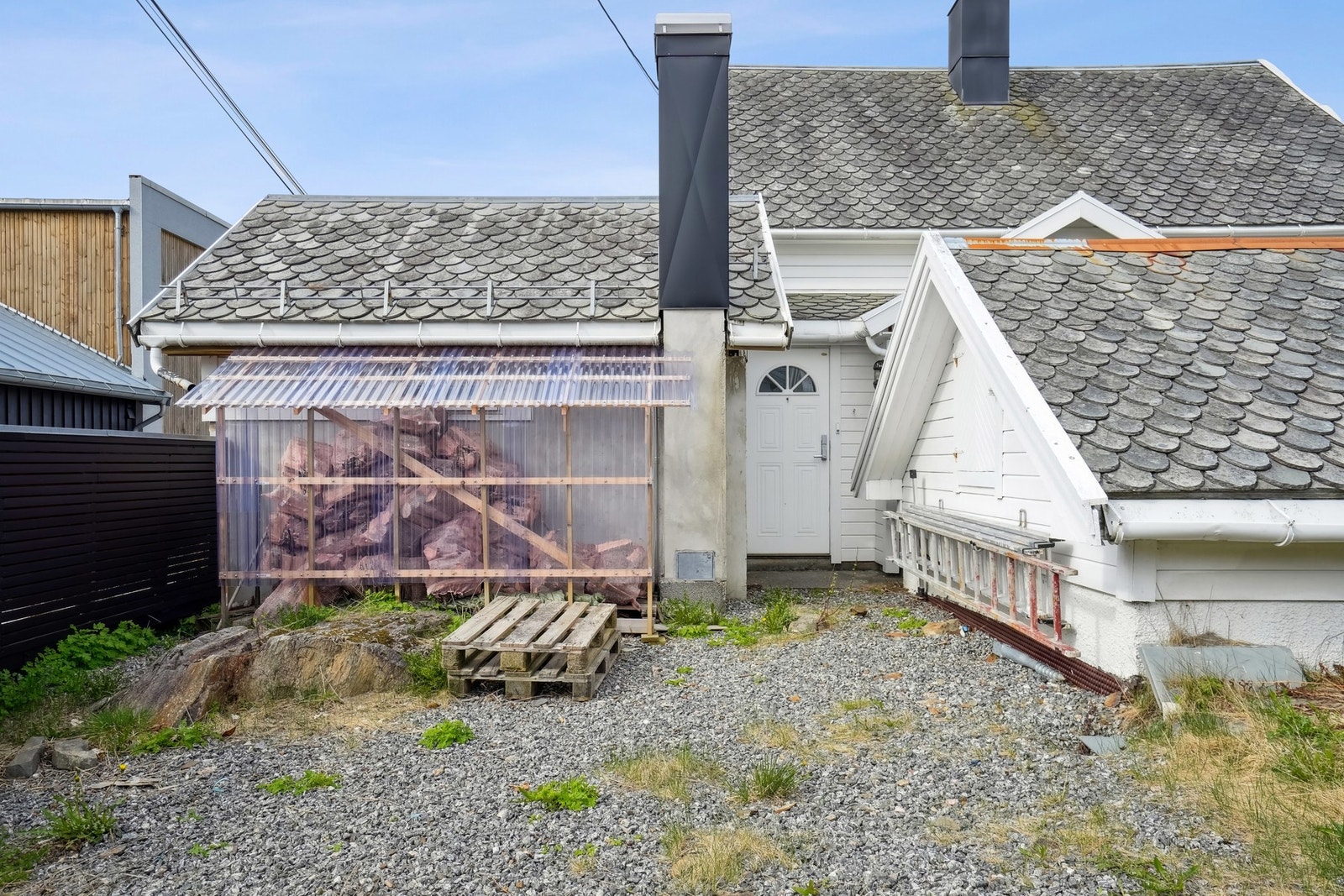 Entrén i 1.etasje. Galleribilde