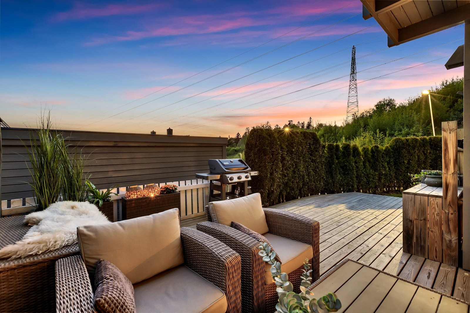 Leiligheten har vestvendt terrasse med mektige solforhold! Galleribilde