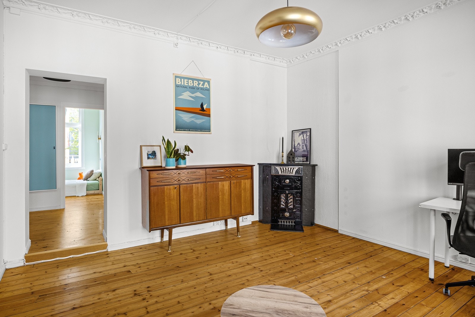 Hyggelig med peis i stuens hjørne. Galleribilde