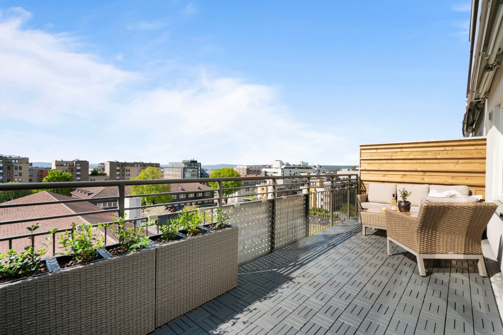 Gode solforhold "hele dagen" på sommerstid. Galleribilde