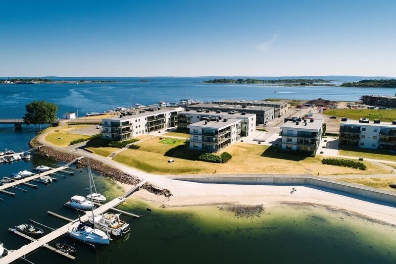 Nærområdet, Jarlsø - flott badestrand og søndagsåpen butikk. Galleribilde
