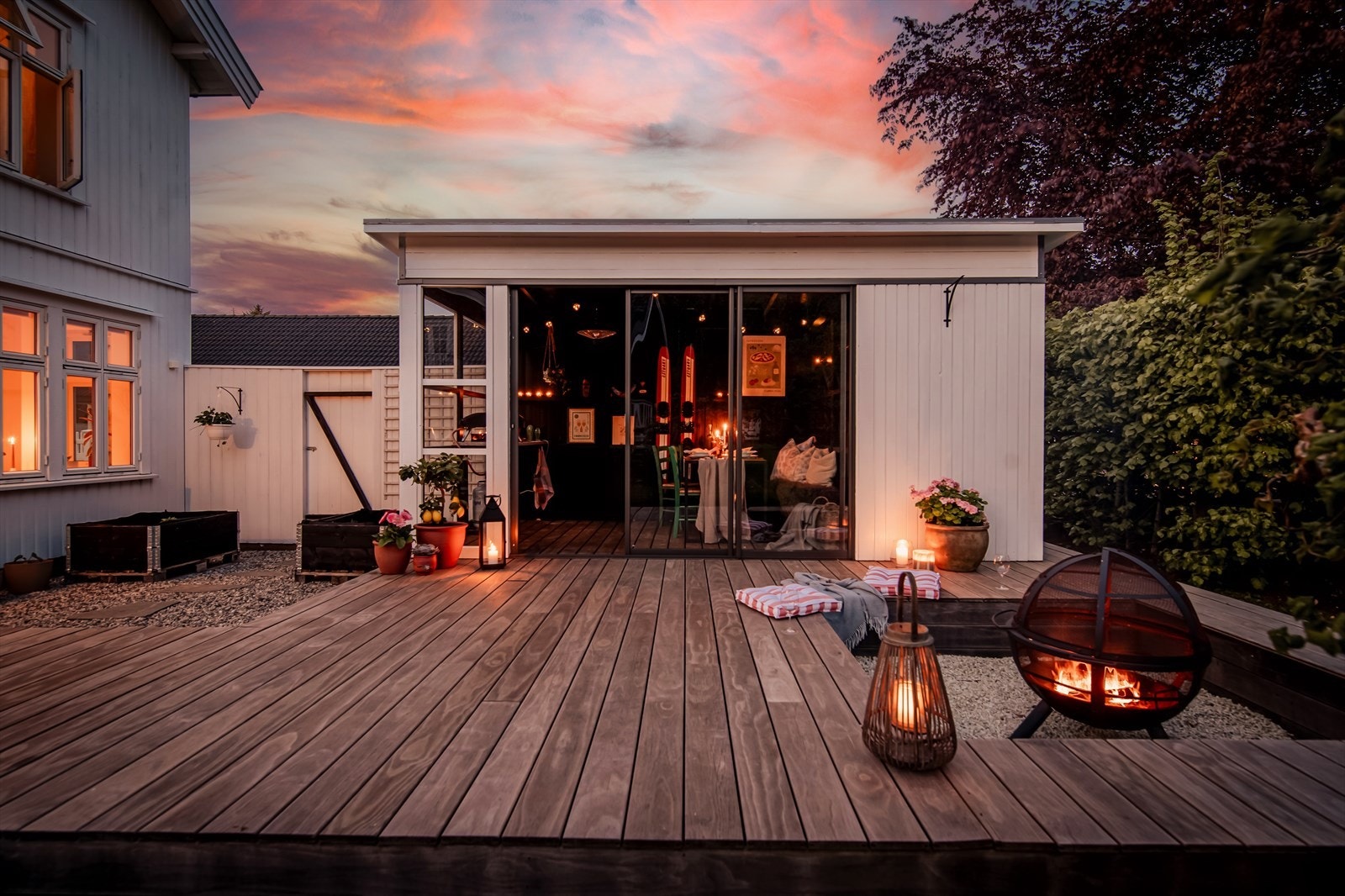 I disse herlige omgivelsene er det virkelig lett å kunne trives - på fine dager og vakre kvelder. Galleribilde