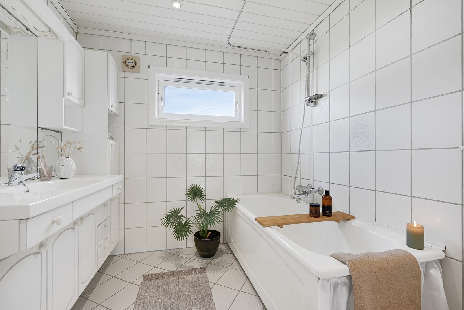 Flislagt bad med gulvvarme Galleribilde