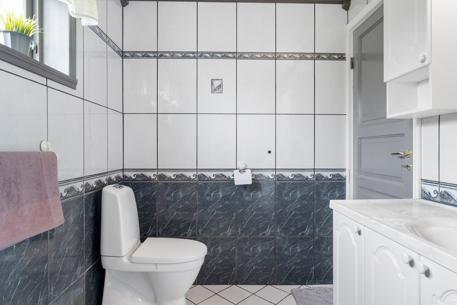 Varmekabler i gulv Galleribilde