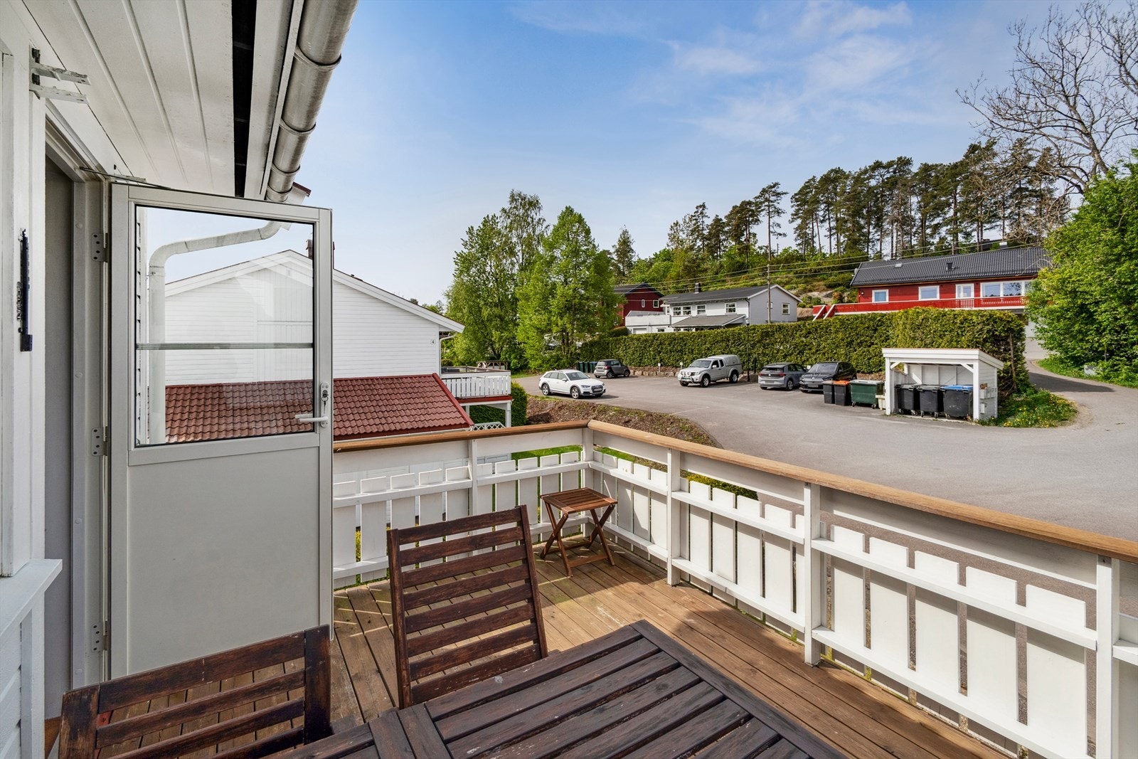 Balkongen er vestvent, som gir deg kveldssolen Galleribilde