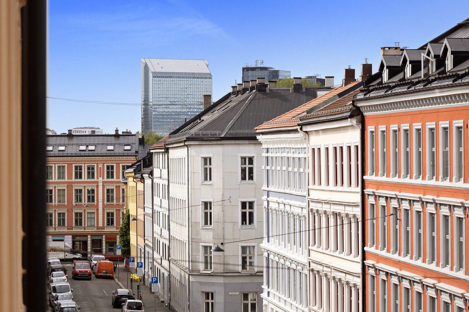 Hyggelig utsyn over nabolaget. Galleribilde