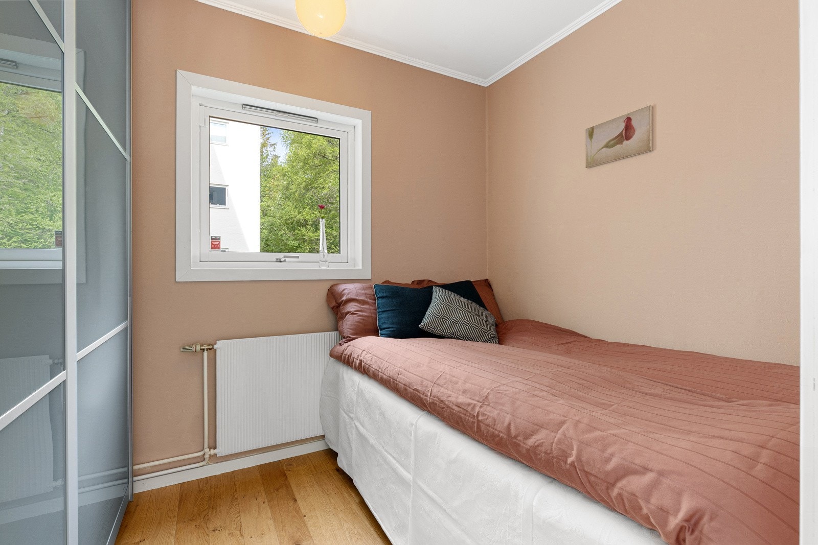 Leiligheten har ett soverom. Galleribilde