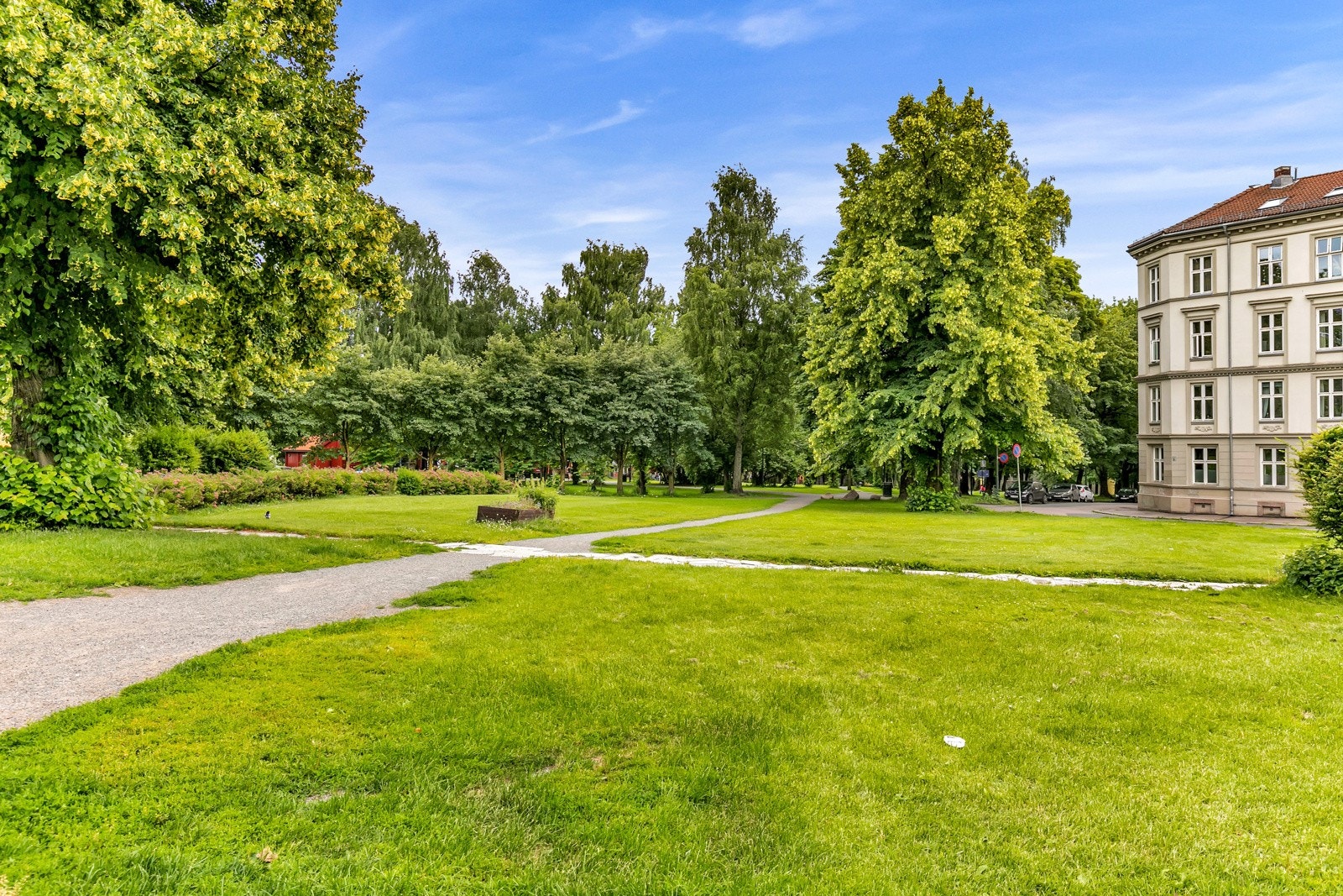 Hallénparken. Galleribilde