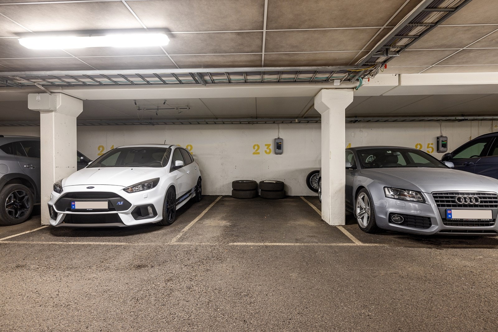 - Det medfølger en egen garasjeplass med Elbil lader - Galleribilde