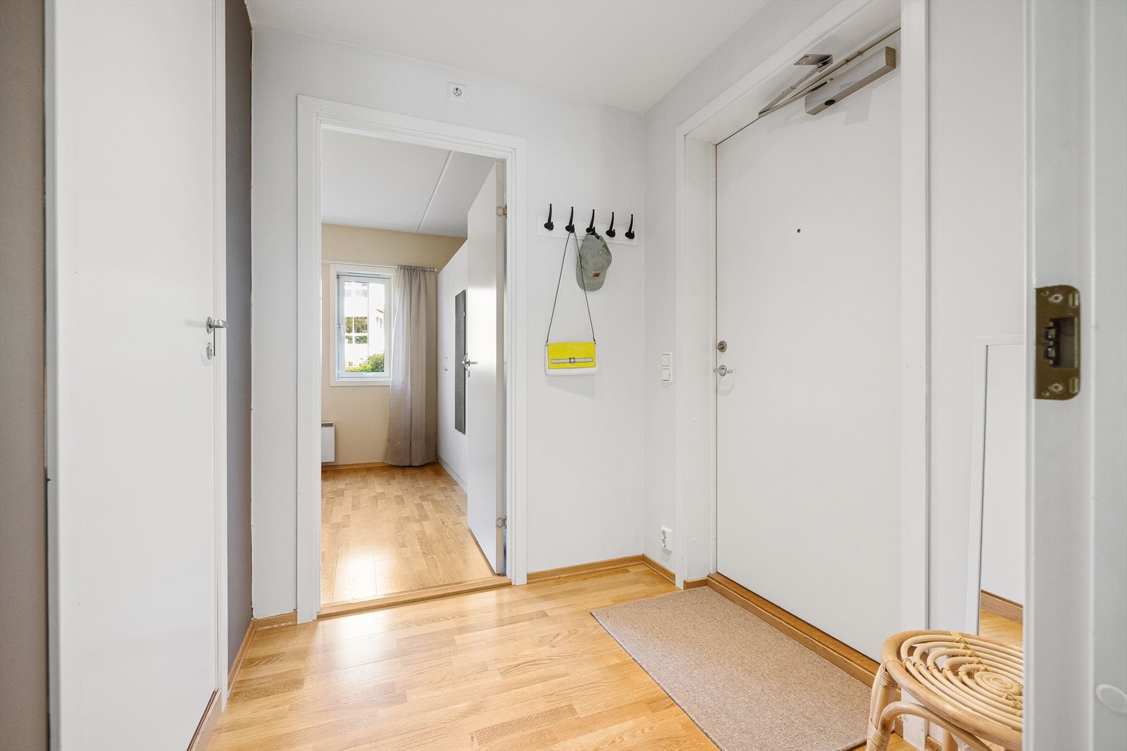 - Lys entré - Galleribilde