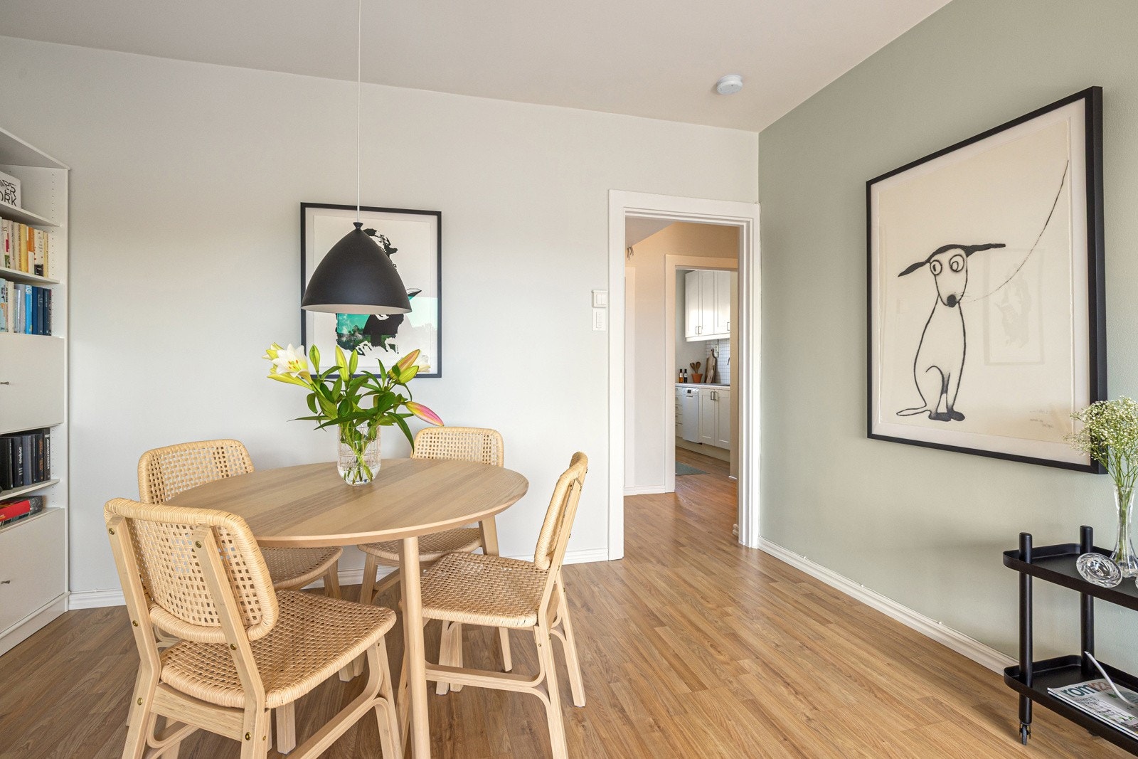 Alle innvendige vegger er nymalte i 2025. Galleribilde