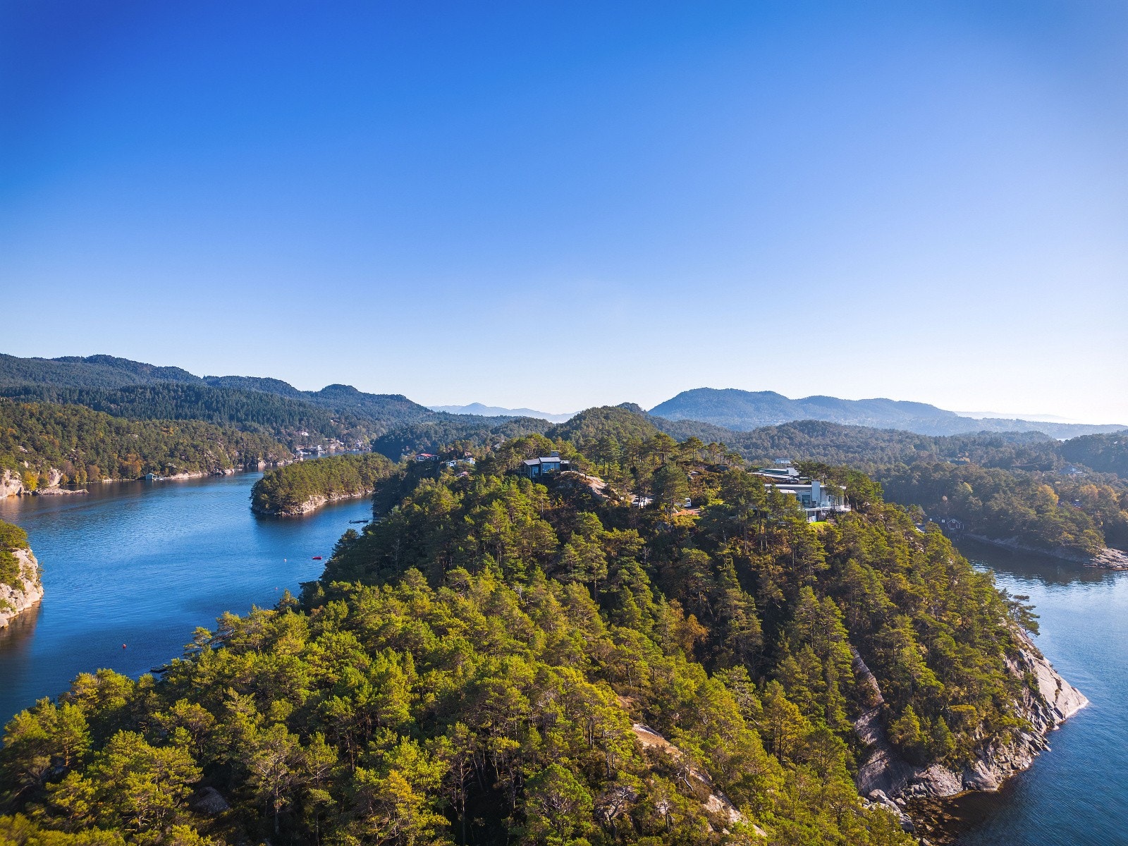 Nydelig område omkranset av vakker natur Galleribilde