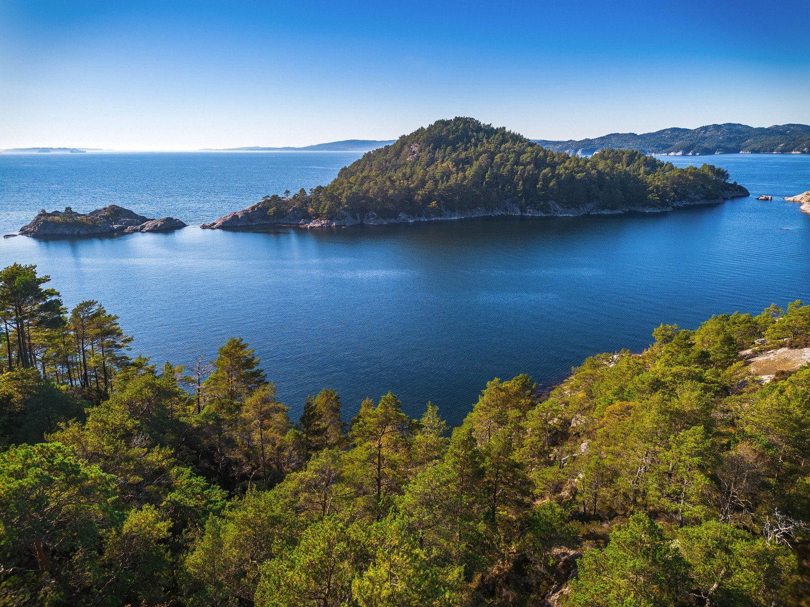 Her får du svært fredelige omgivelser og sol fra morgen til kveld, kun rundt 30 minutter fra Bergen sentrum Galleribilde