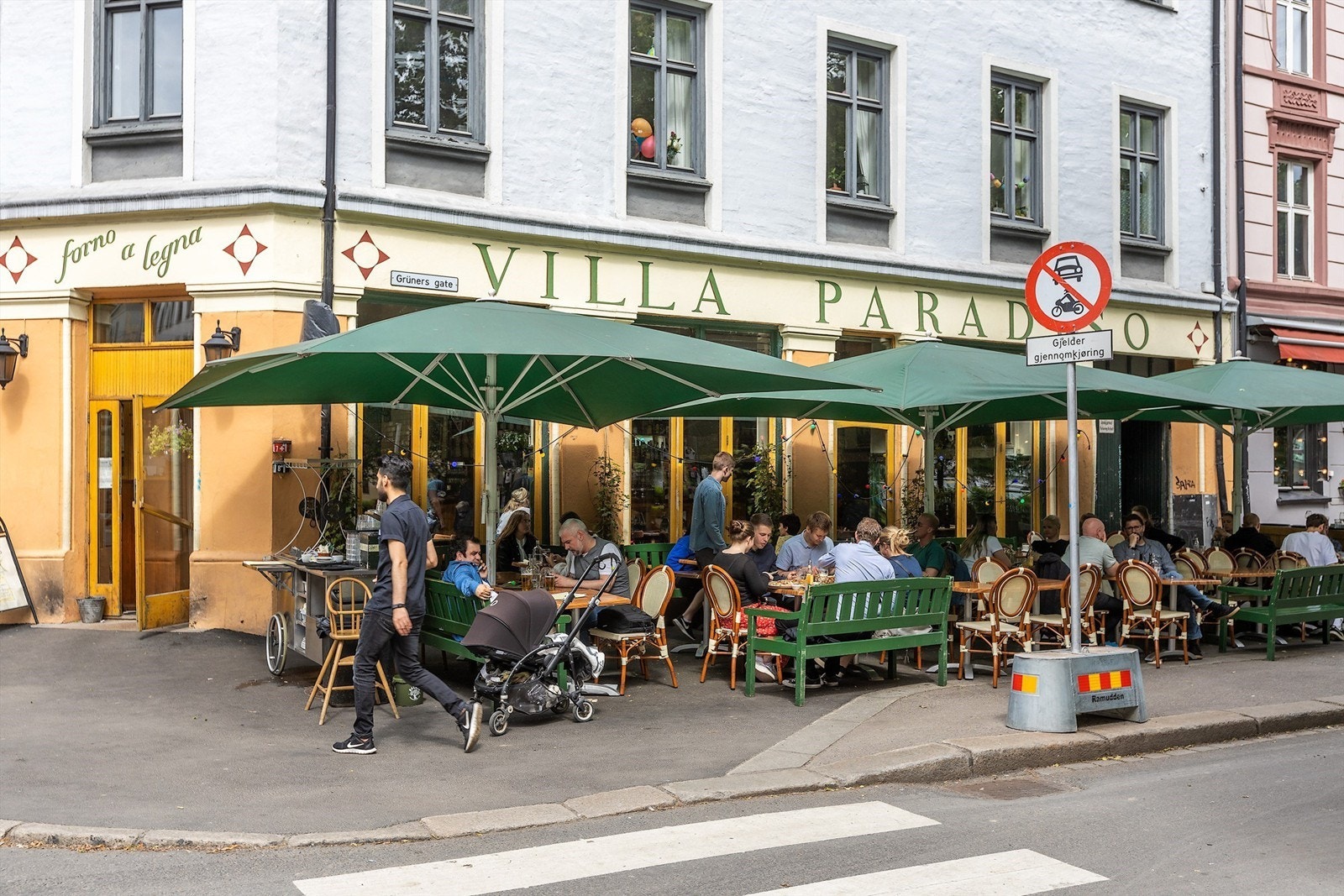 Villa Paradiso på Olaf Ryes plass har servert ekte italiensk pizza etter napolitansk tradisjon siden 2004. Galleribilde