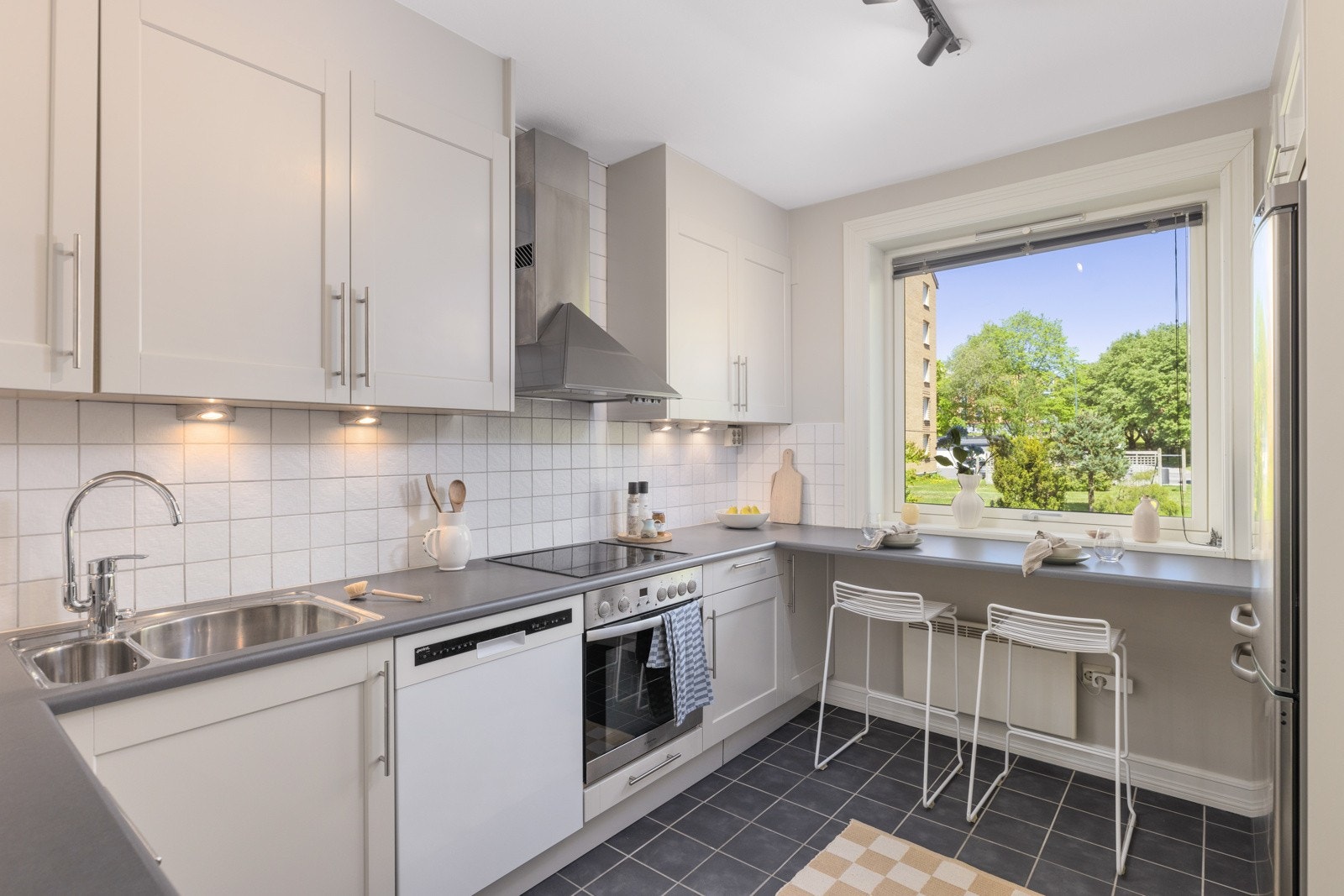 Norema kjøkken som ble helakkert i 2024 Galleribilde