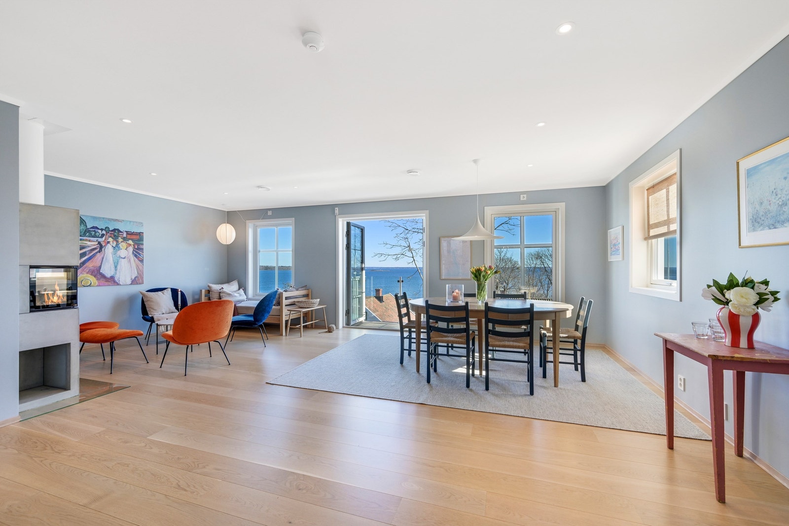 Stue med gode utsiktsforhold Galleribilde