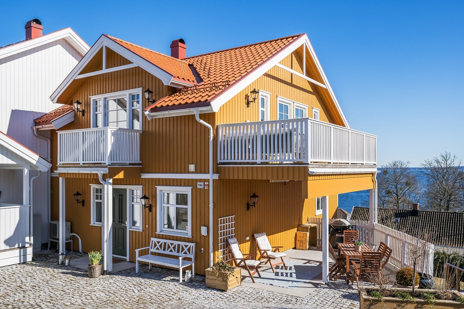 Fasade/inngangsparti Galleribilde