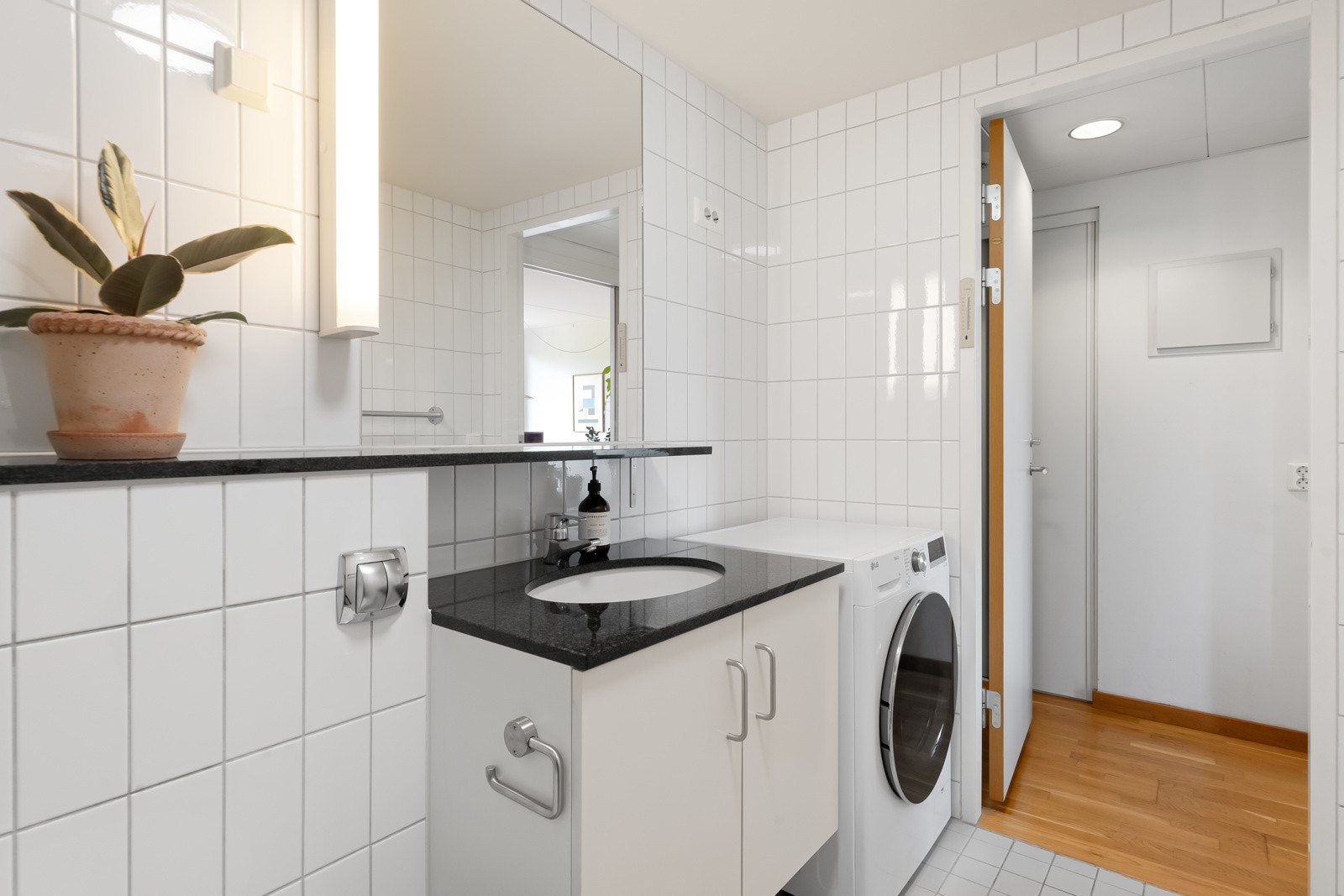 Det er opplegg for vaskemaskin. Galleribilde