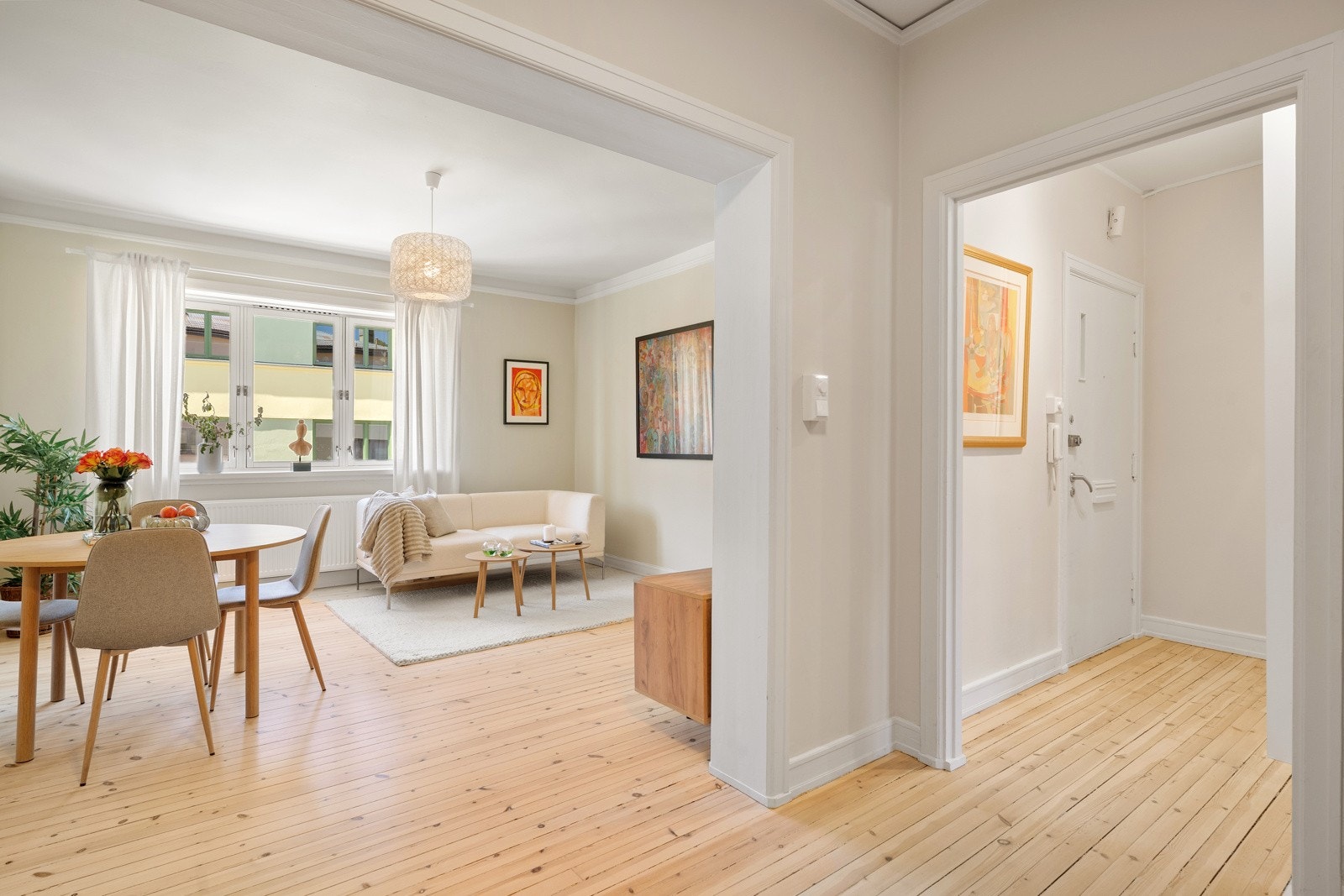 Det er gode lagringsmuligheter i eksterne boder på totalt ca. 10 m². Galleribilde