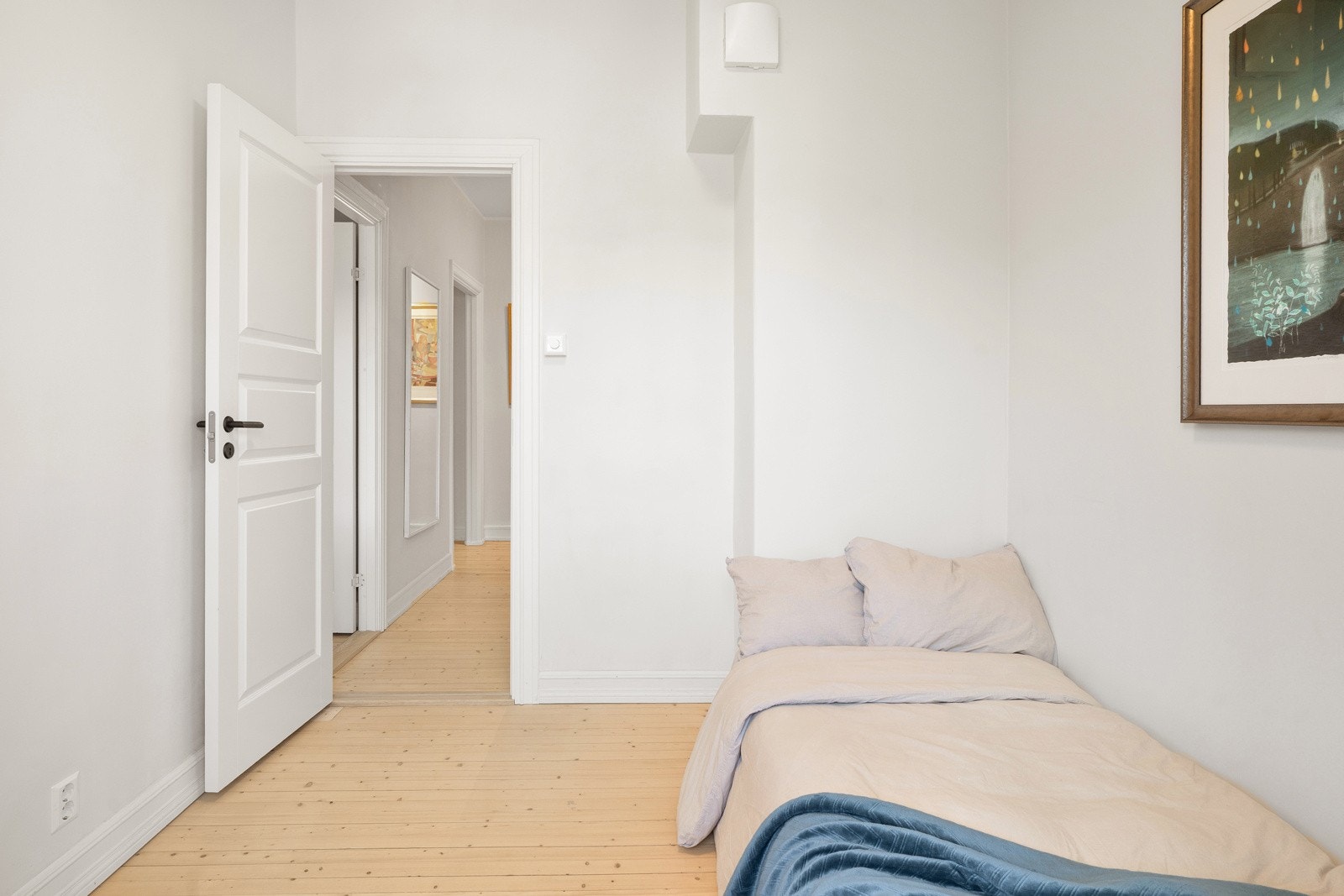 Rommet er egnet som soverom, gjesterom og/eller hjemmekontor. Galleribilde