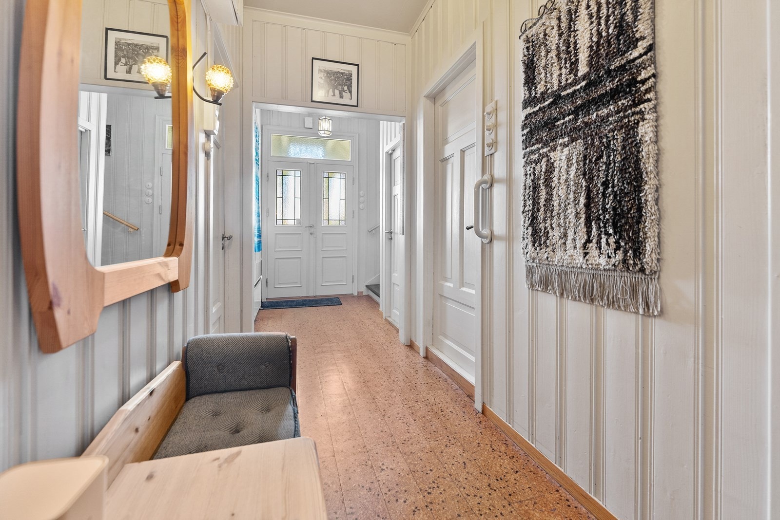 Velkomen inn. Legg merke til ekstra takhøgde Galleribilde