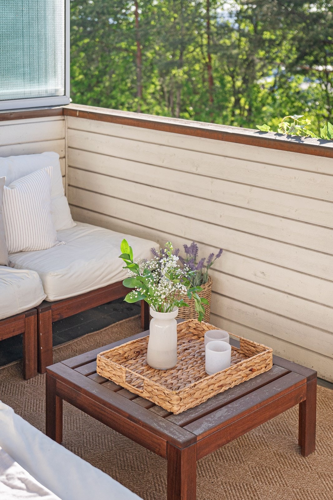 Balkongen byr på sol fra ettermiddag til kveld - Perfekt for avslapping og middager i lune omgivelser. Galleribilde