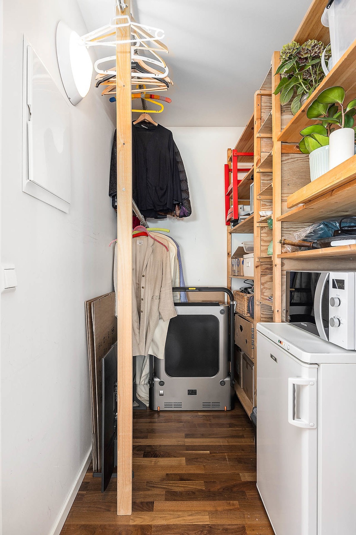 - Leiligheten har to innvendige boder, og en ekstern sportsbod i kjeller på ca. 4 m² - Galleribilde