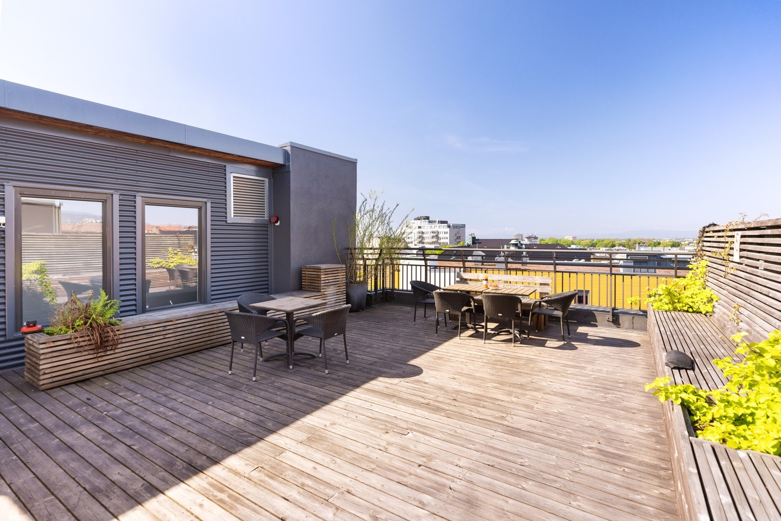 Det er to felles takterrasser i gården. Galleribilde