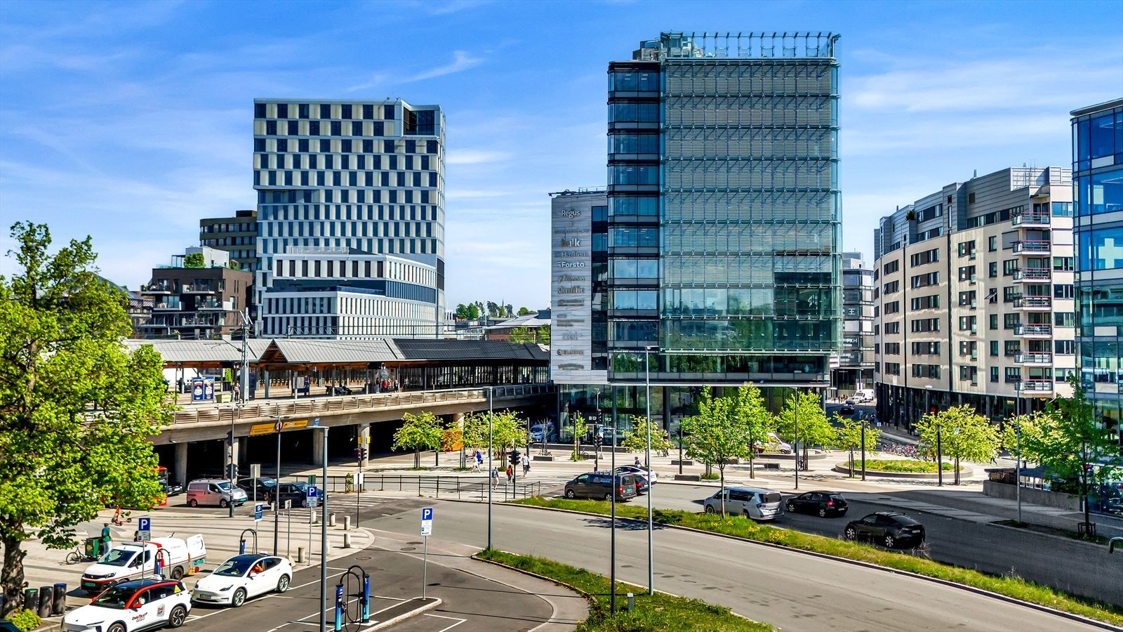 Skøyen stasjon bare 7min gange fra leiligheten Galleribilde