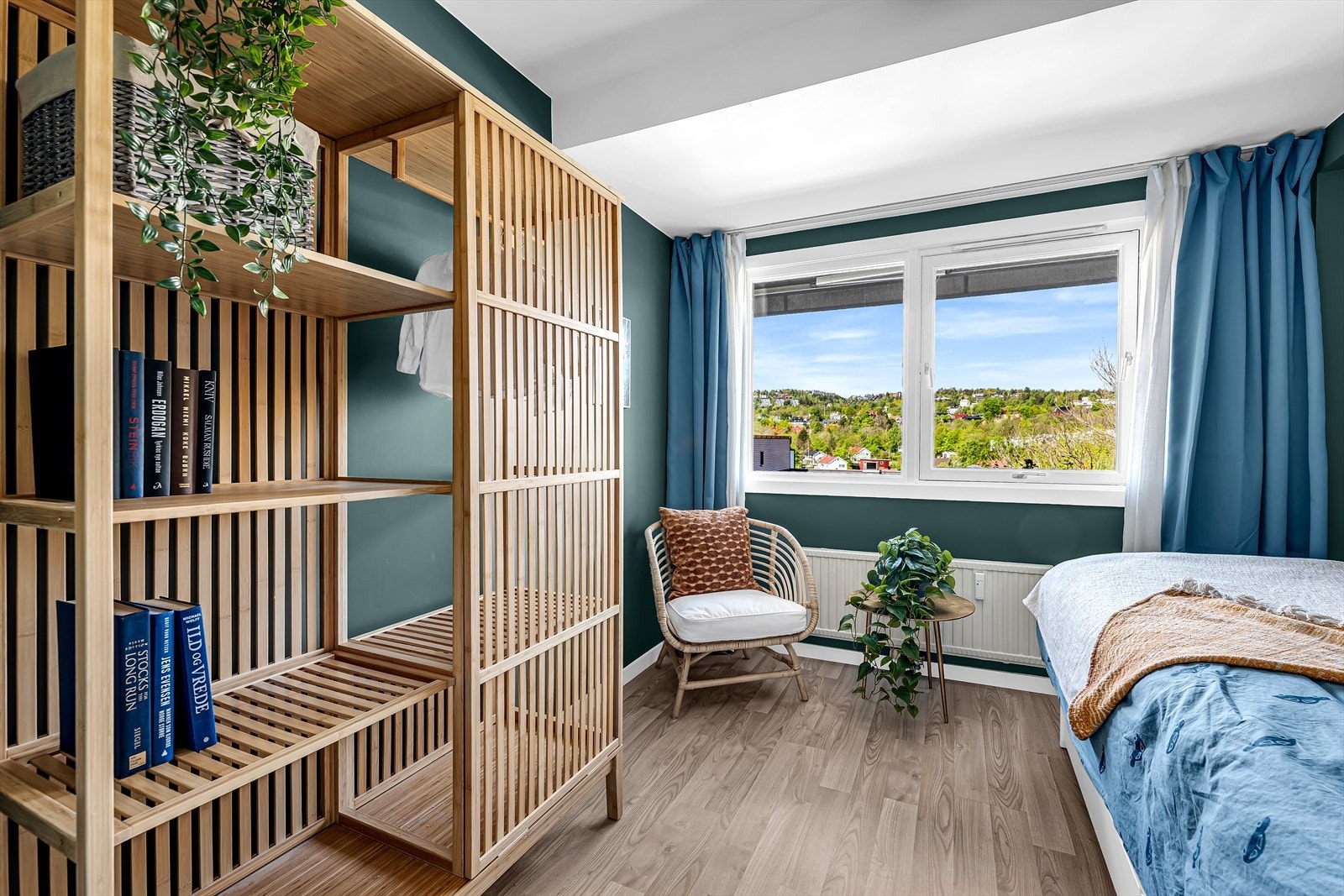 Soverommet har vestvendt beliggenhet, som gir et behagelig ettermiddagslys. Galleribilde