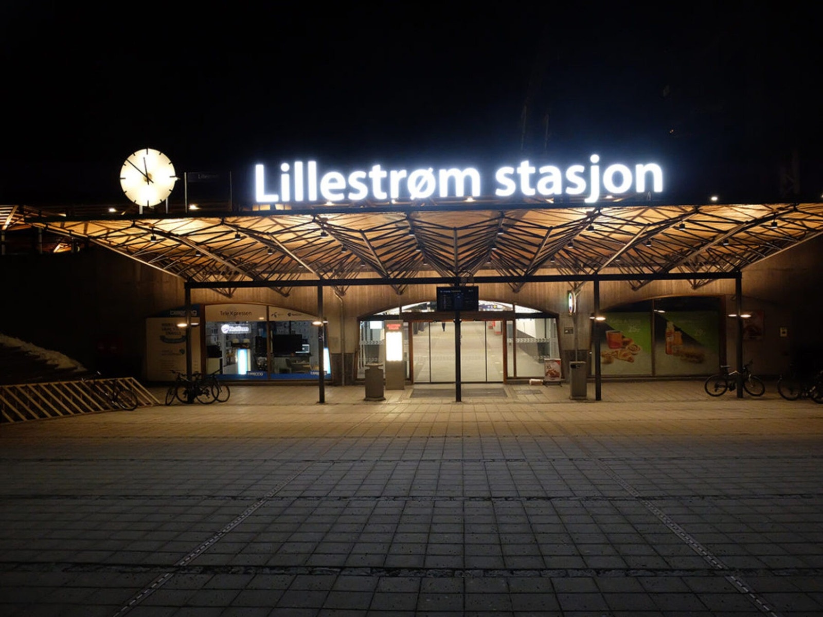 Kort vei til Lillestrøm stasjon Galleribilde