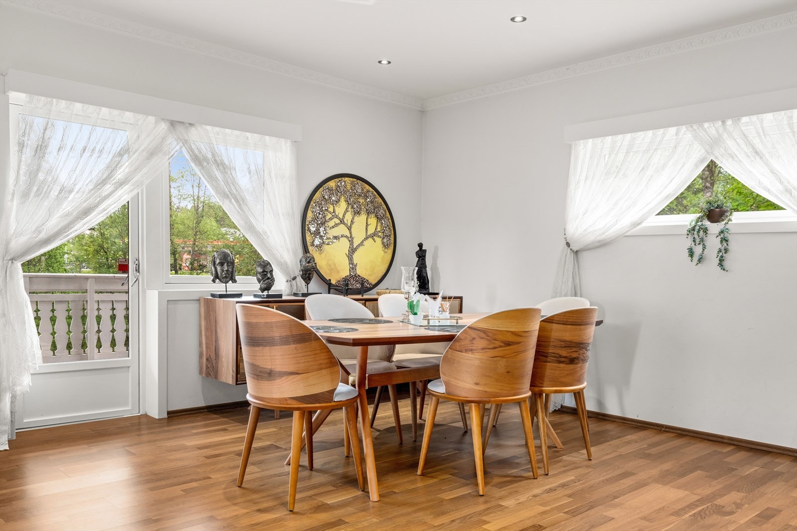 Her kan du invitere venner og familie til hyggelige lag! Galleribilde