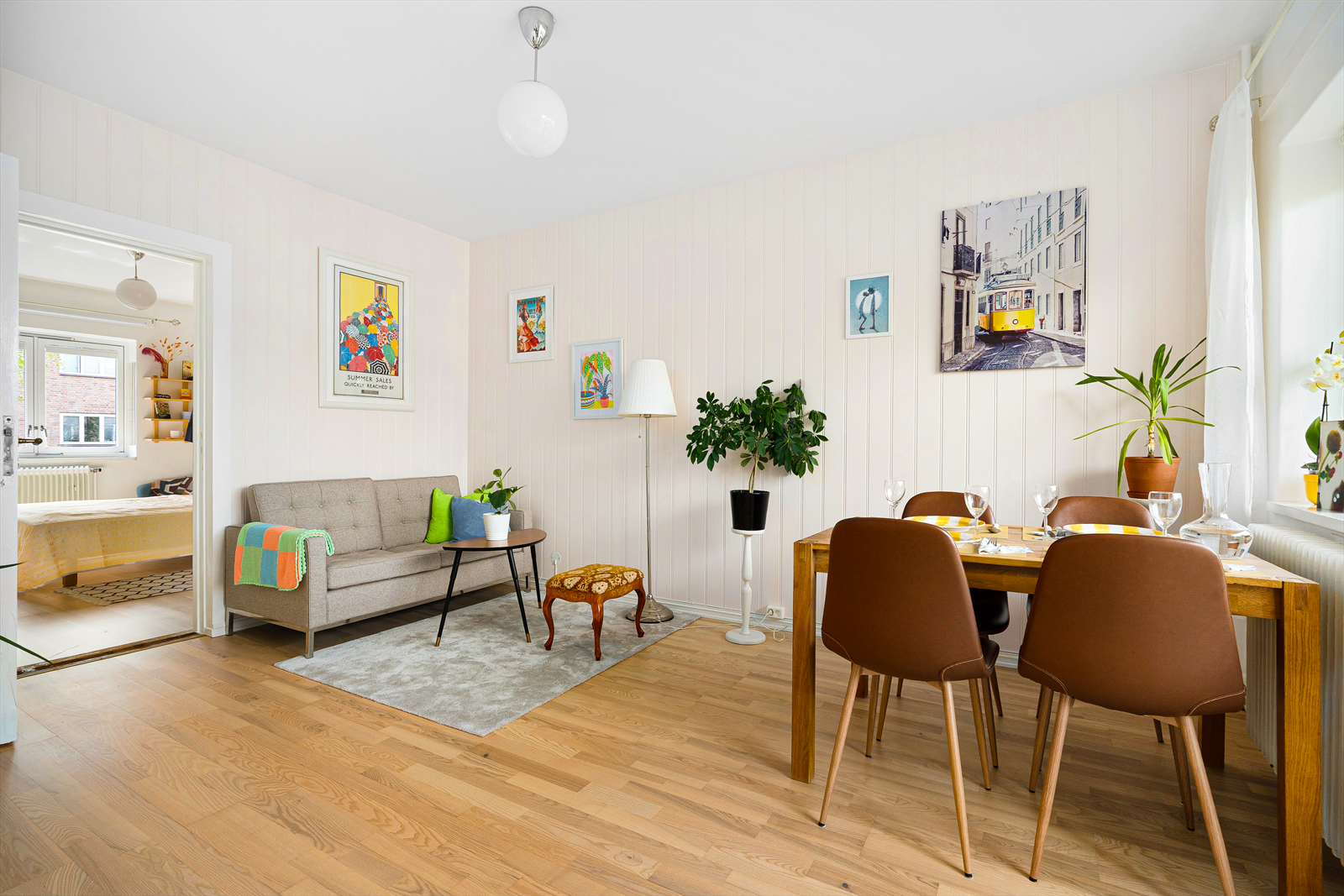 Gjennomgående planløsning med gjennomlys, som sikrer optimale lysforhold til enhver tid. Galleribilde