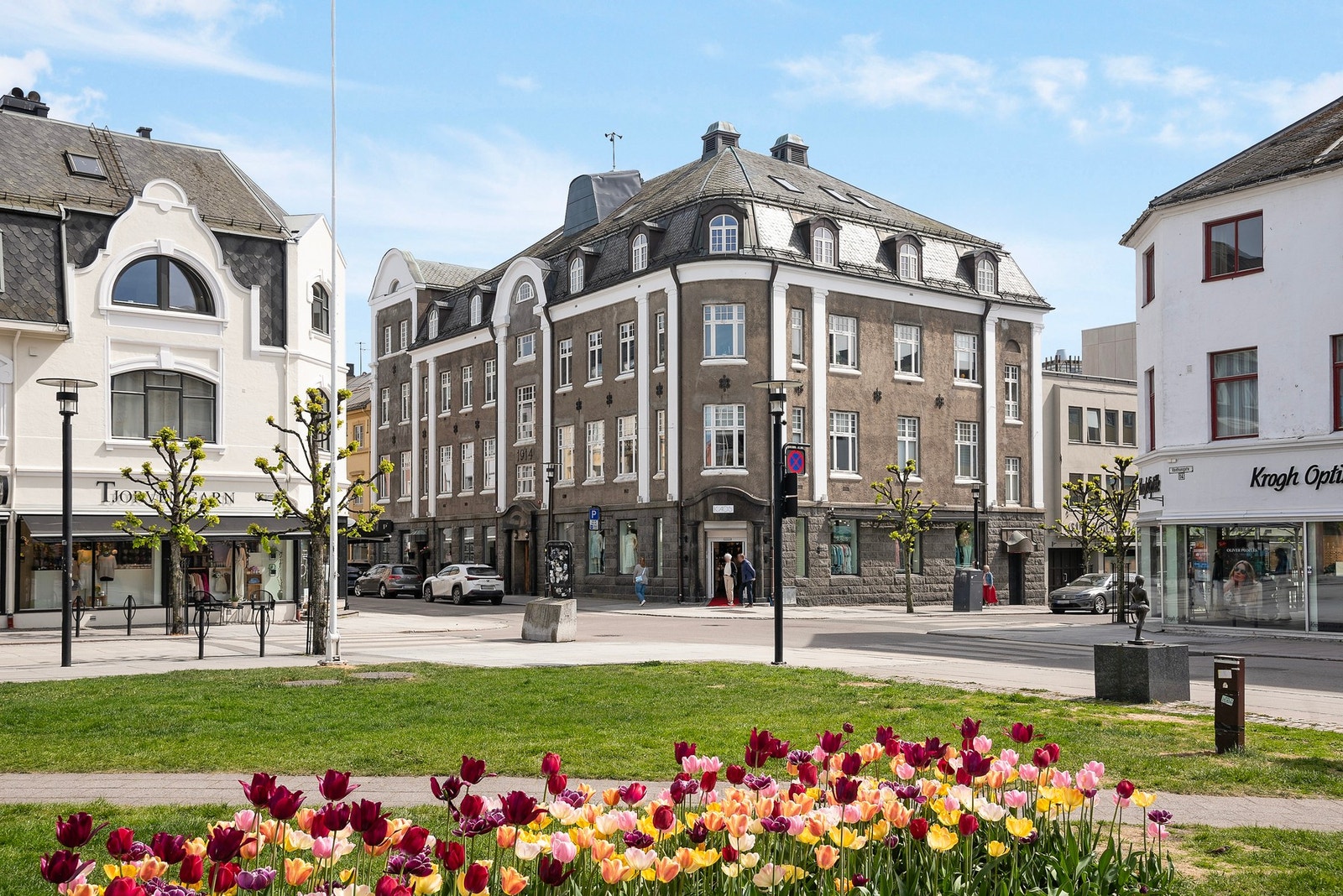 Historisk bygg, rett ved Byparken i hjertet av sentrum Galleribilde