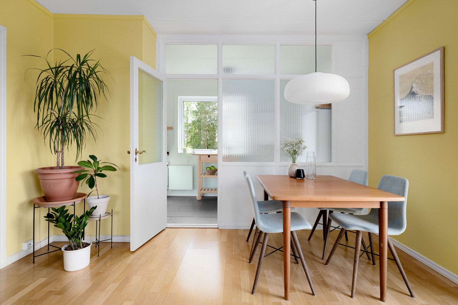 Varmtvann og fyring er inkludert i felleskostnadene. Galleribilde