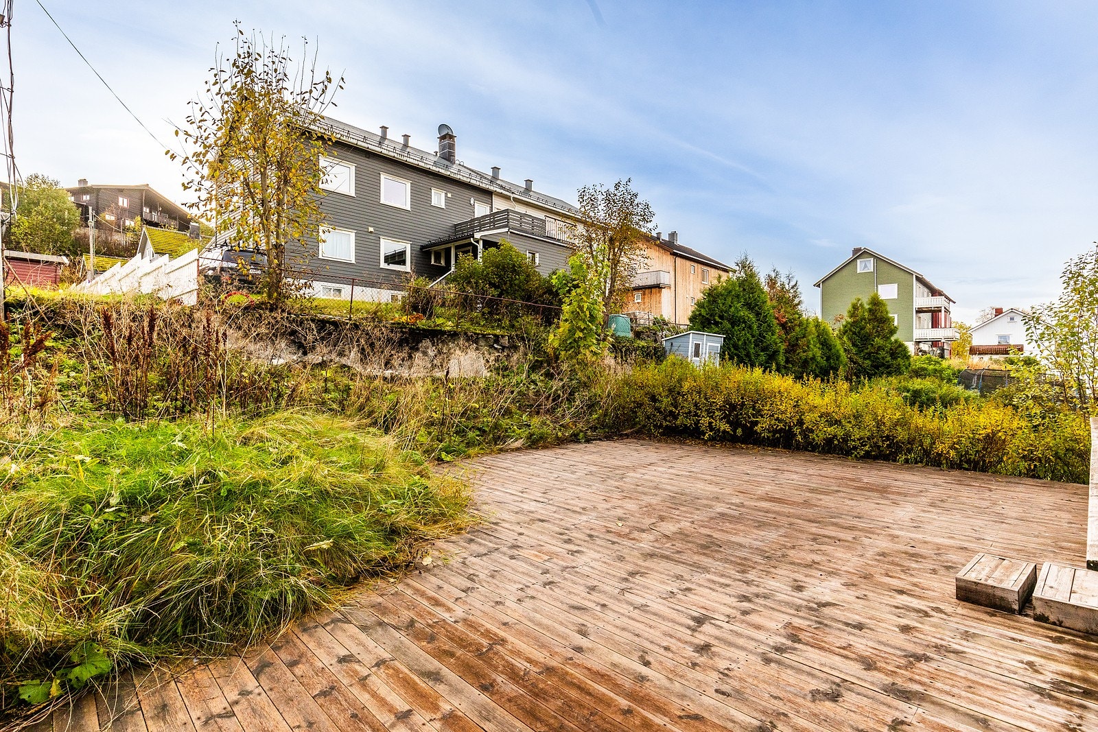 Her er det plass til både trampoline, grill, hagemøbler og alt man måtte ønske. Galleribilde