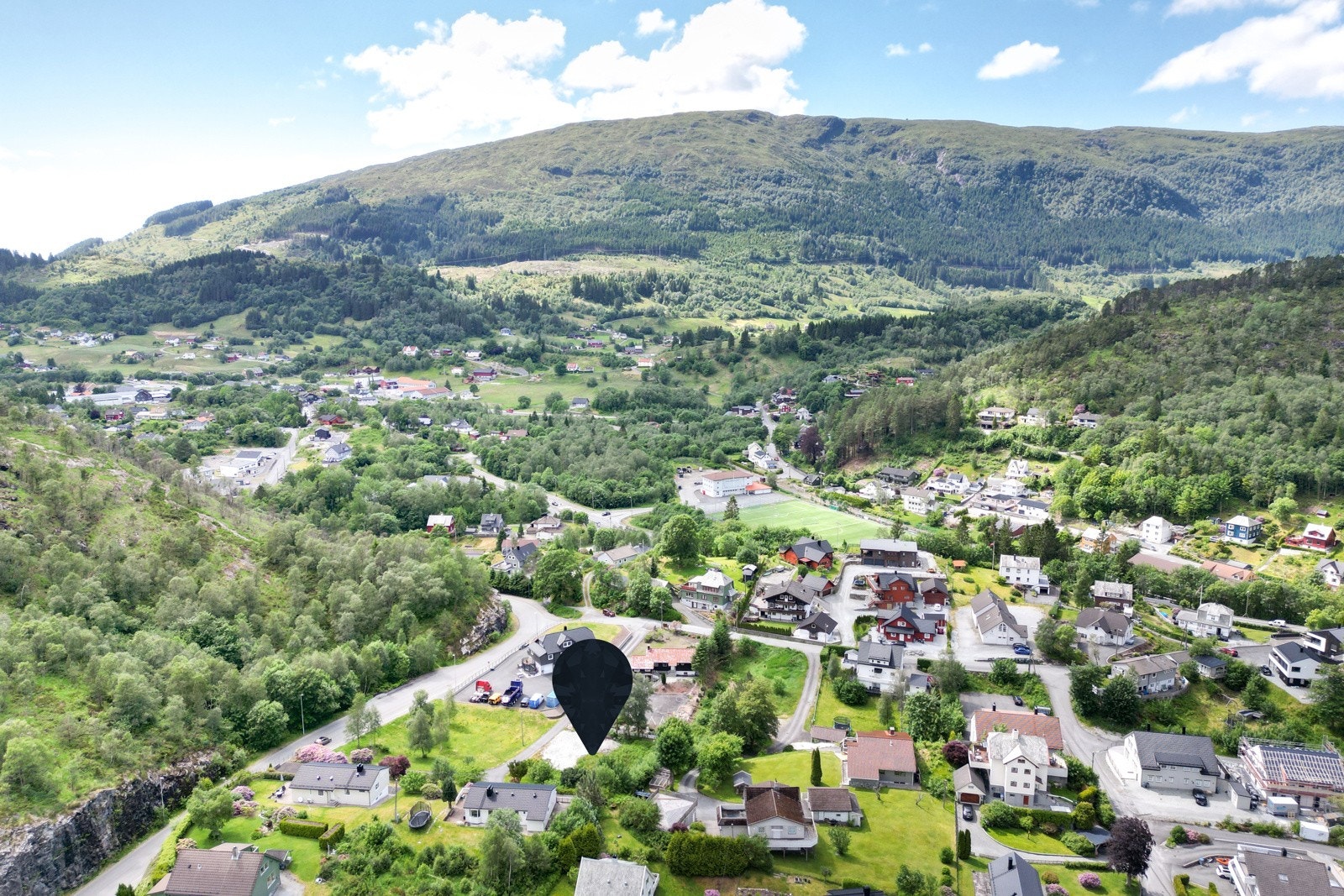 Tomt Moldahaugane presenteres av EIE eiendomsmegling ved Erlend Nordhus. Galleribilde