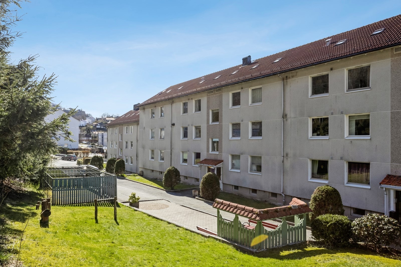 Fellesområdene i borettslaget er pent opparbeidet. Galleribilde